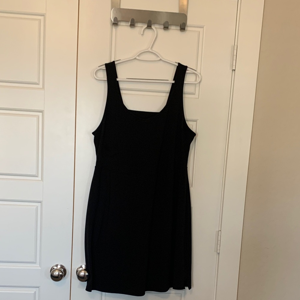 Elegant Black Sleeveless Dress